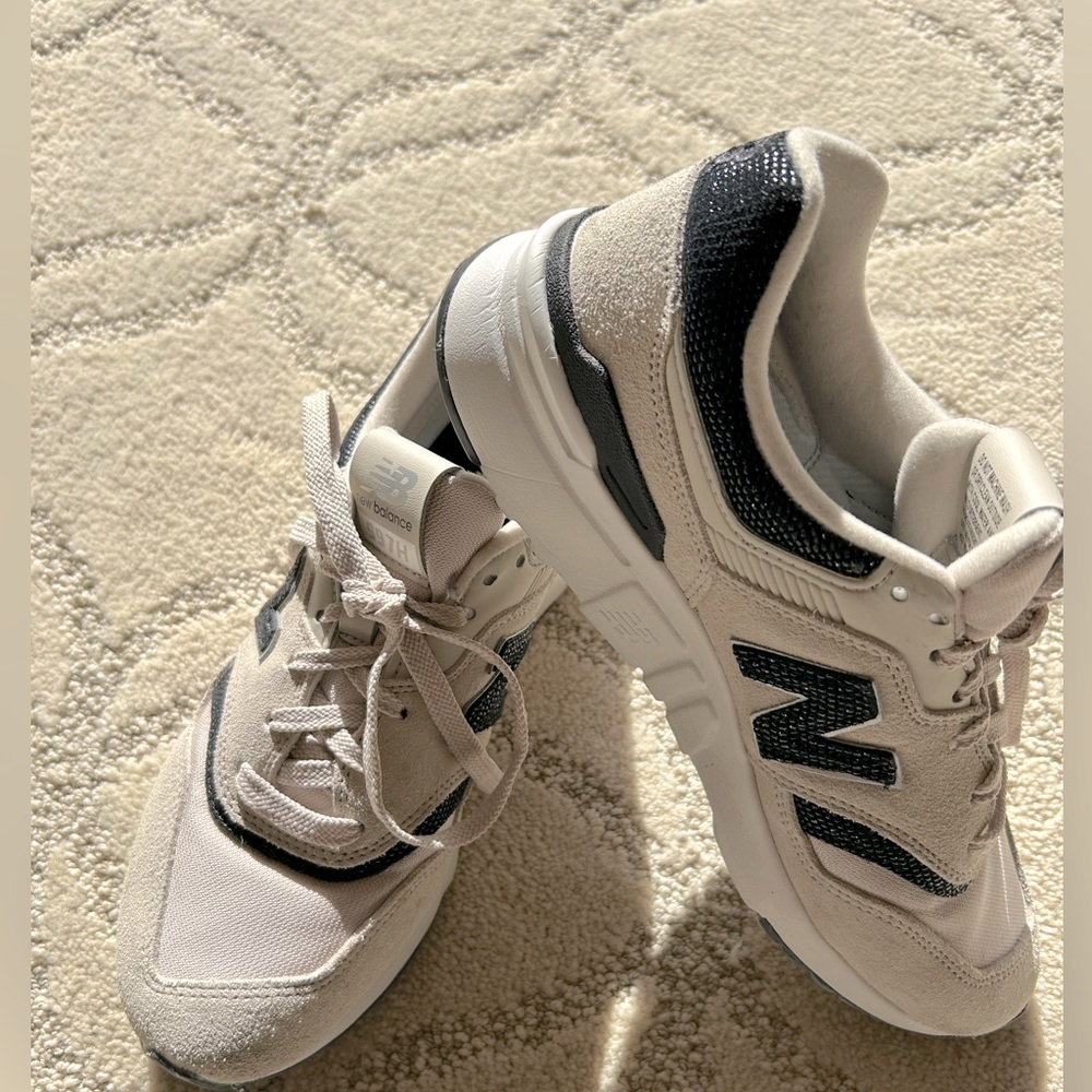 New Balance Sneakers - Like New!